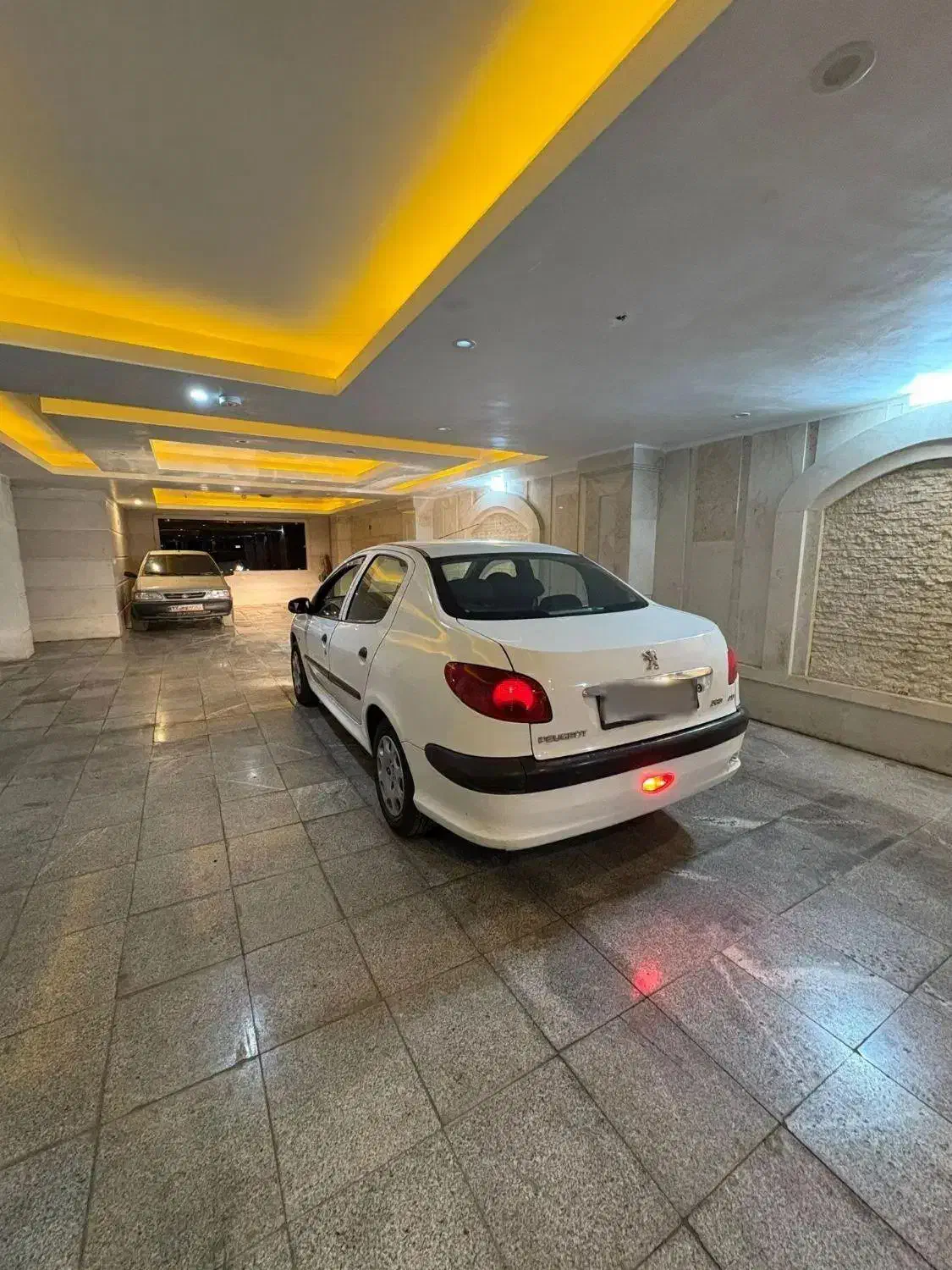 ۲۰۶V9|خودرو سواری و وانت|فردیس, شهرک راه آهن|دیوار