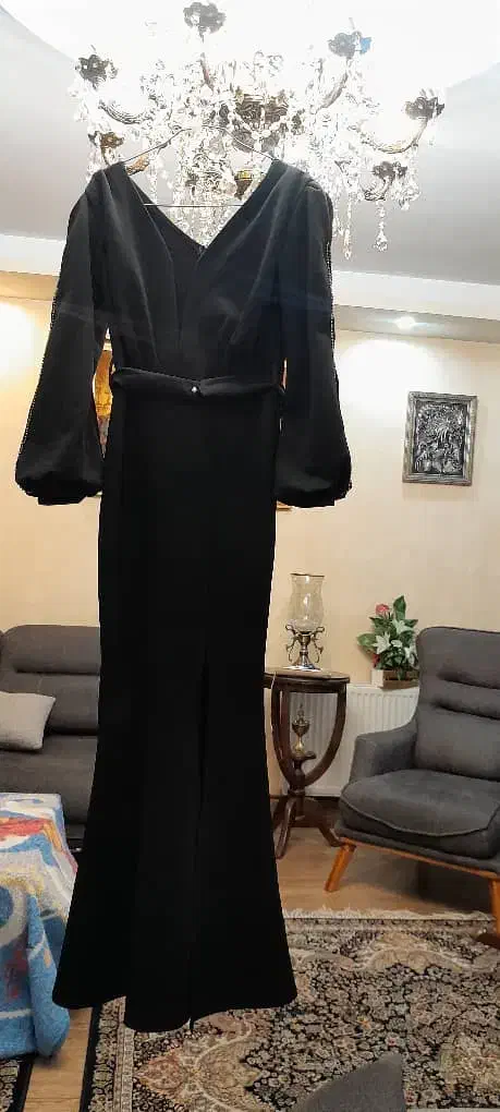 پیراهن ماکسی مشکی|لباس|اندیشه, اندیشه فاز ۳|دیوار