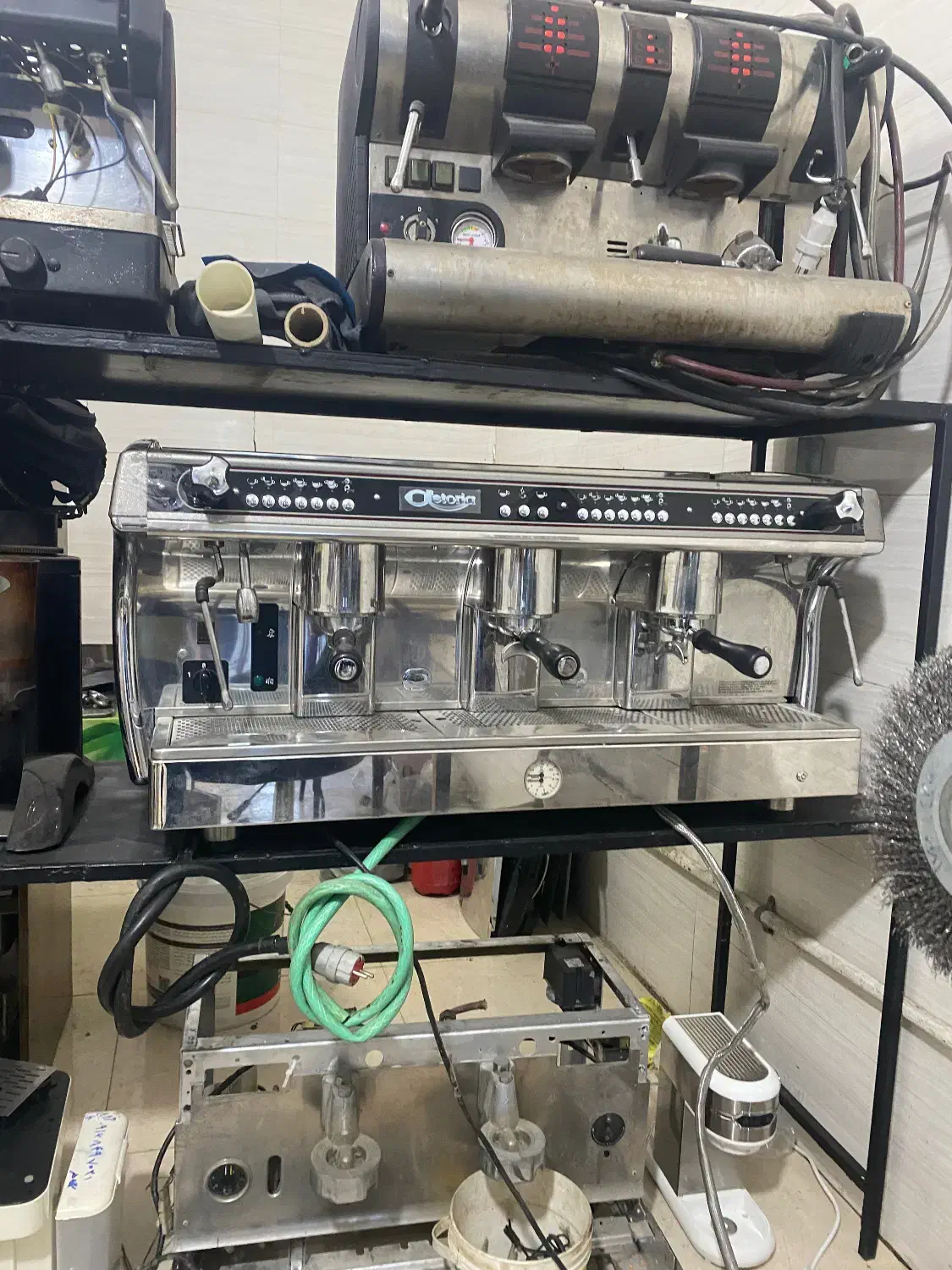 شاگرد برای تعمیرات قهوه ساز|استخدام صنعتی، فنی، مهندسی|خرمآباد, |دیوار