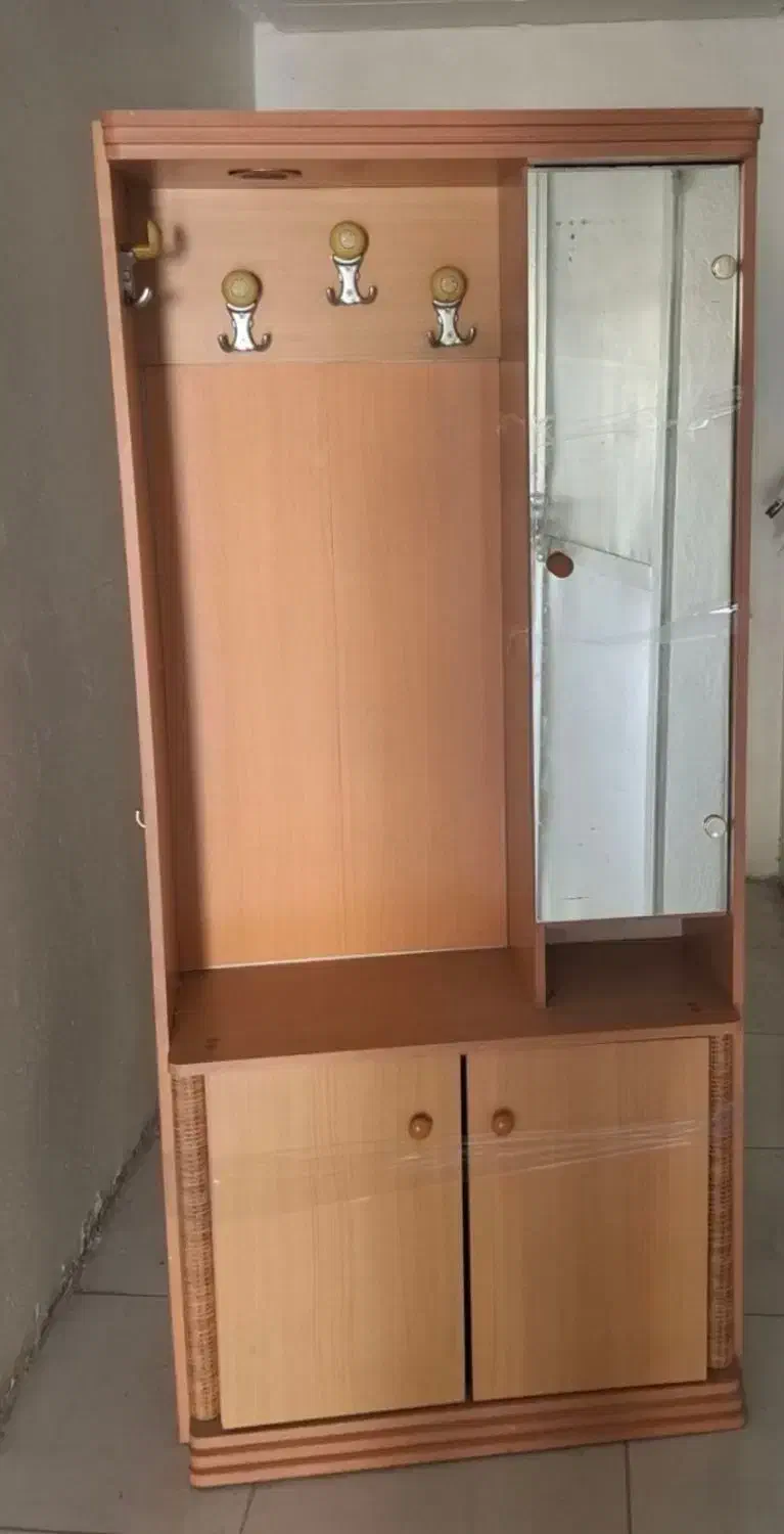 جاکفشی در حد نو|جاکفشی، کمد، دراور|کرمان, |دیوار