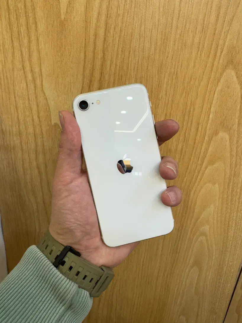 Iphone se 2022|موبایل|تهران, دبستان|دیوار