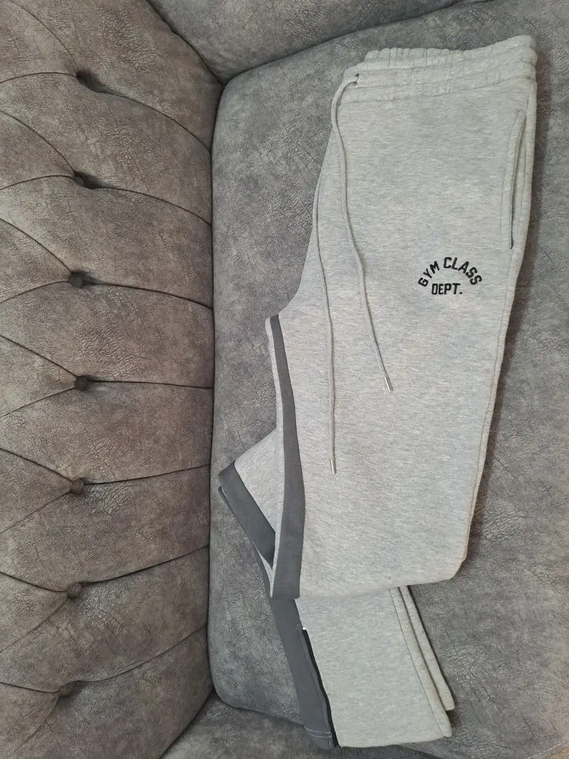 شلوار|لباس|دماوند, گیلاوند|دیوار