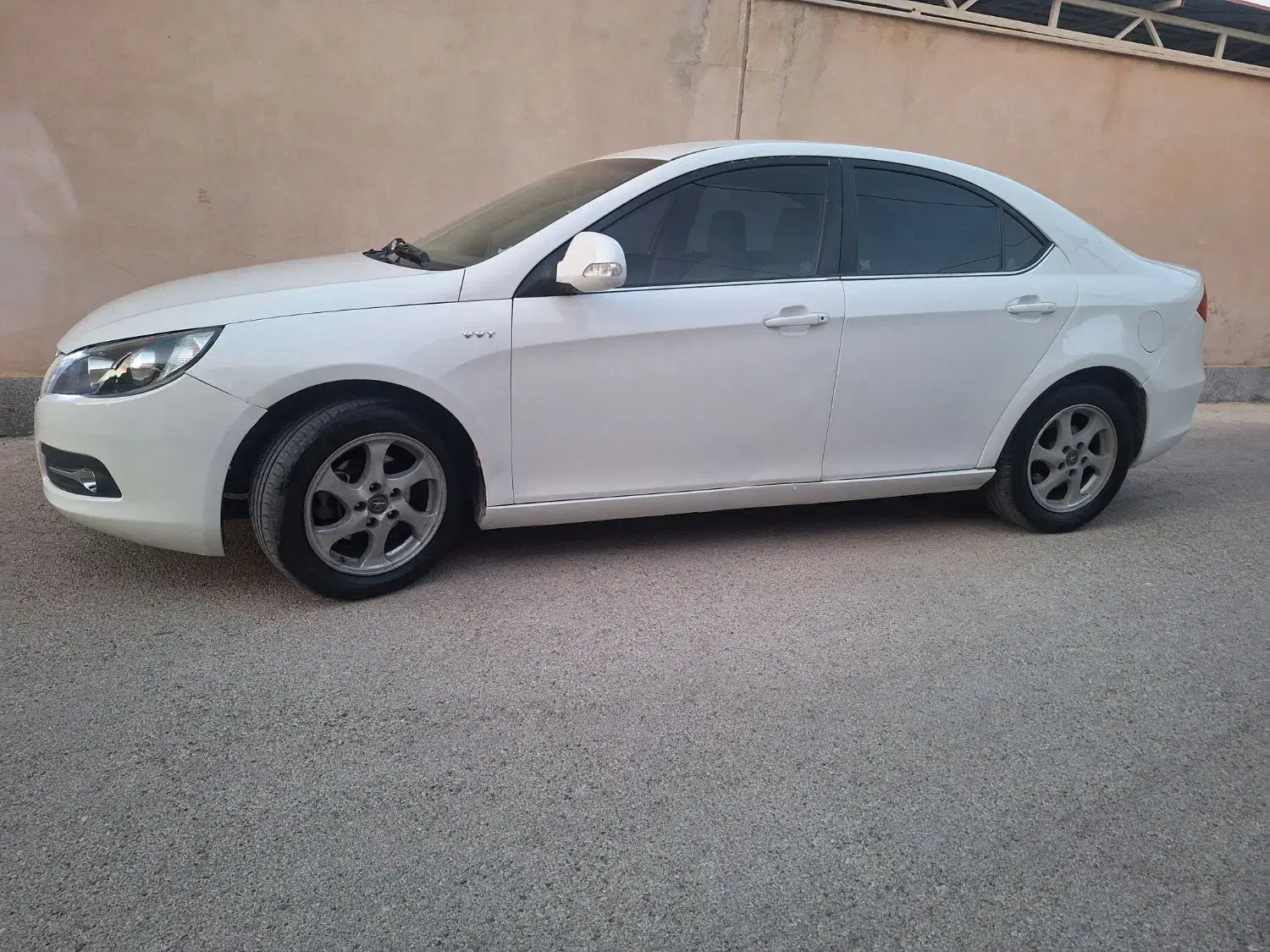 جک j5|خودرو سواری و وانت|زرقان, |دیوار