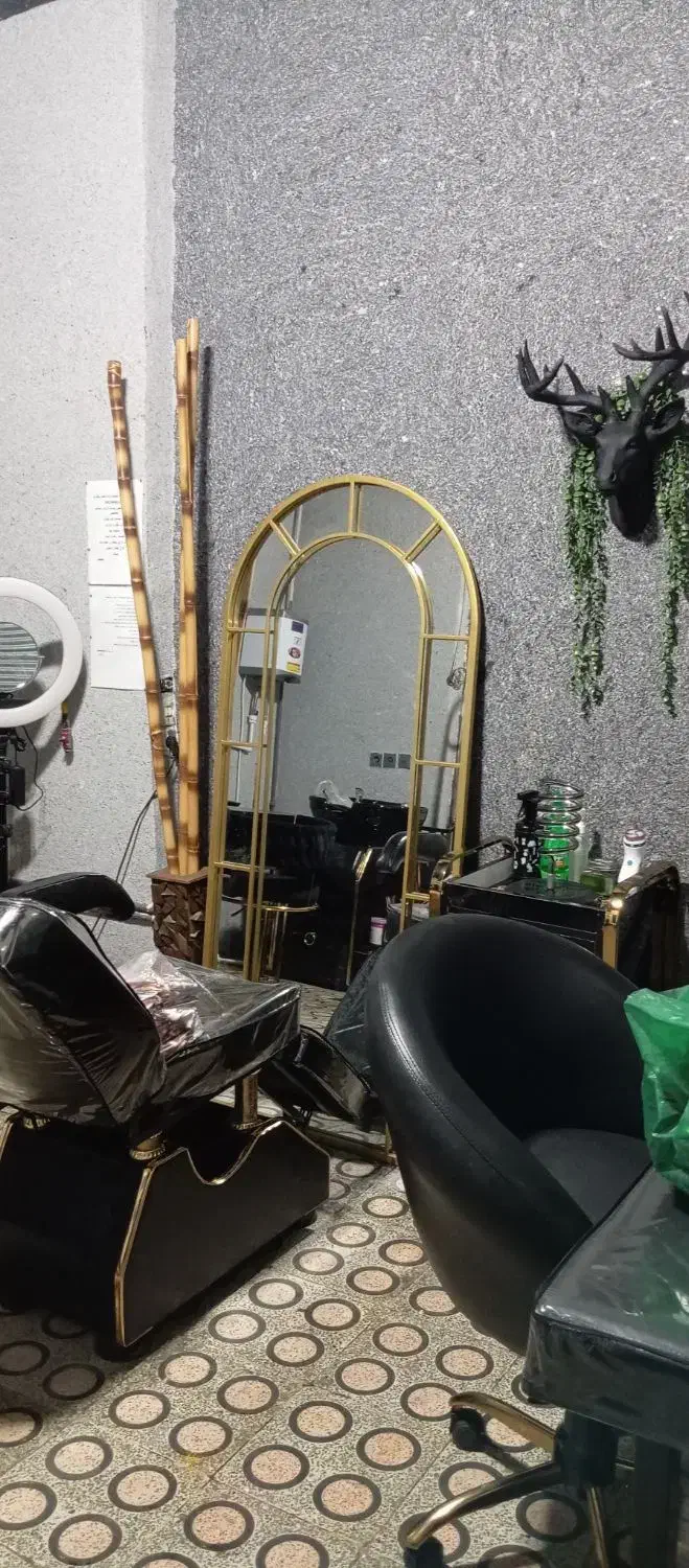 وسایل سالن نونو|آرایشگاه و سالن‌های زیبایی|خرم‌آباد, |دیوار