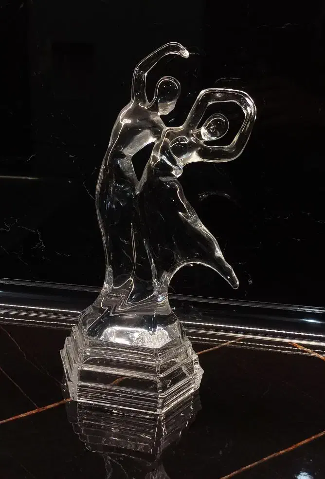 مجسمه کریستال|مجسمه، تندیس، ماکت|خشکبیجار, |دیوار