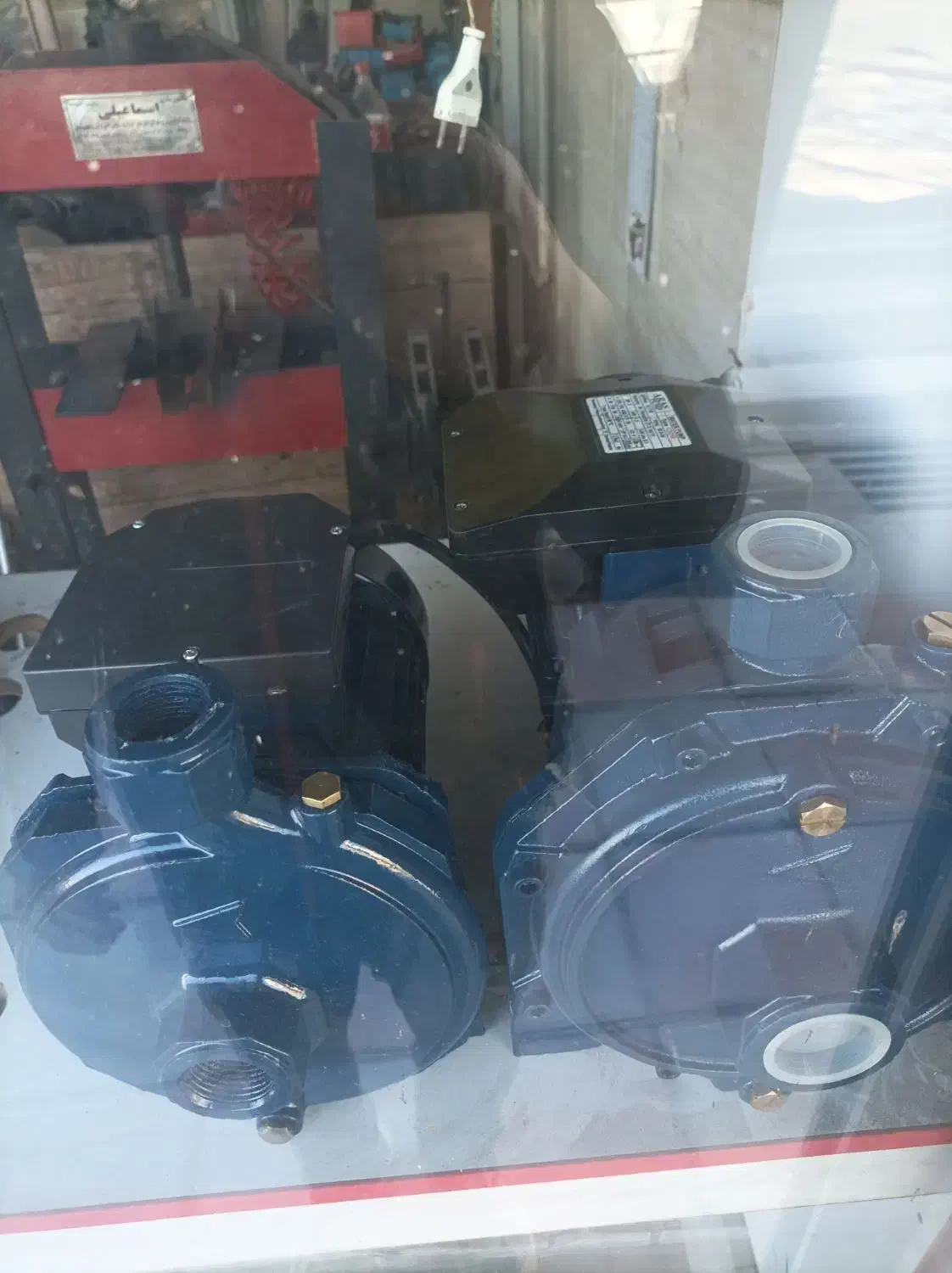 پمپ آب ساختمان|آبگرمکن، پکیج، شوفاژ|پاکدشت, پاکدشت (مامازند)|دیوار