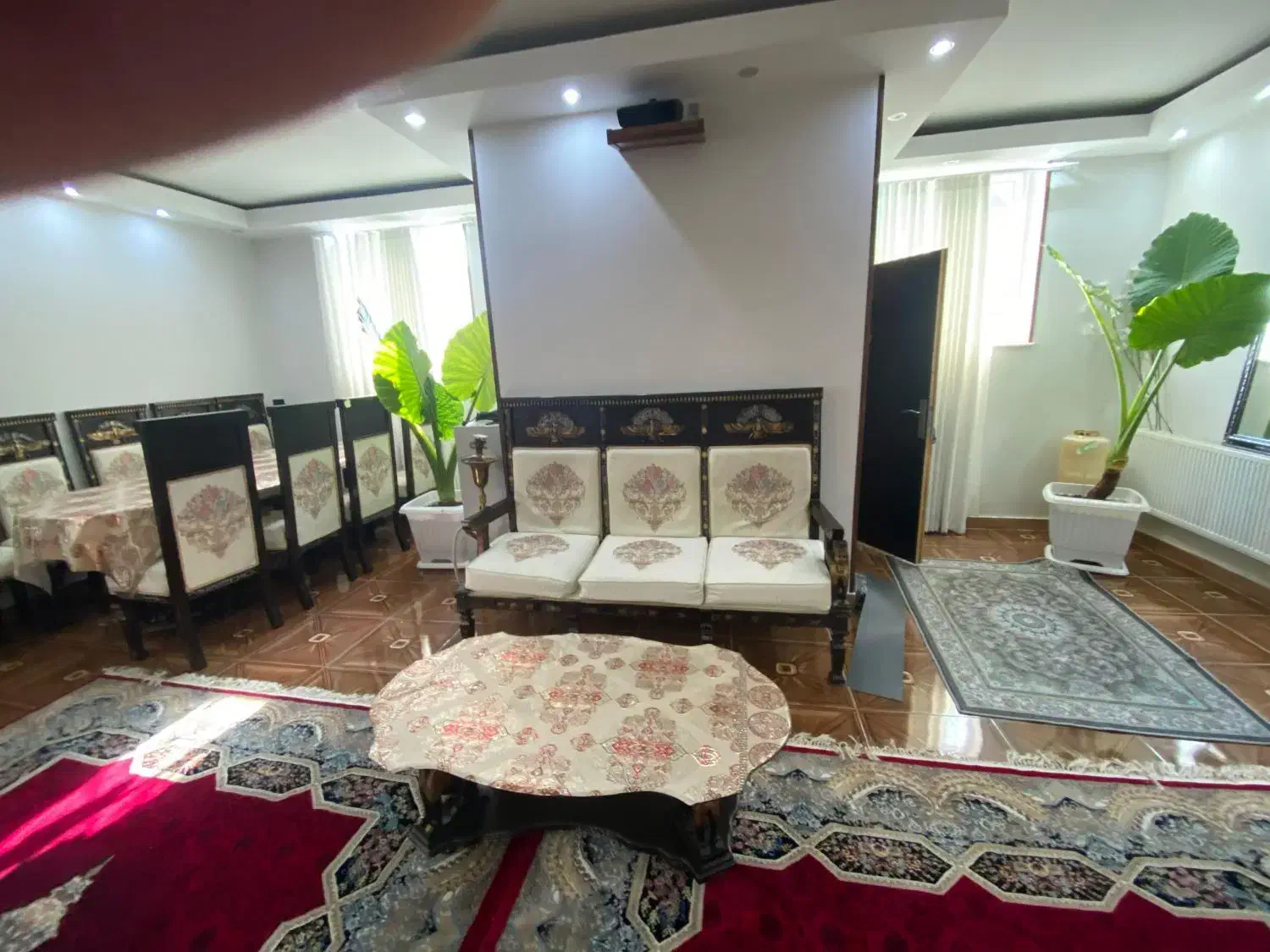 مبلمان و میز ناهارخوری  به همراه عسلی|مبلمان خانگی و میز عسلی|رشت, گیل|دیوار