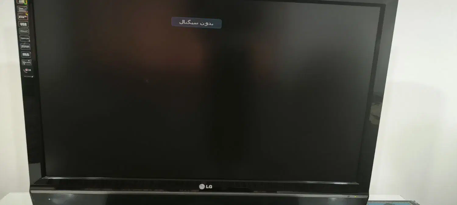 تلویزیون 42 اصلی|تلویزیون و پروژکتور|مریوان, |دیوار