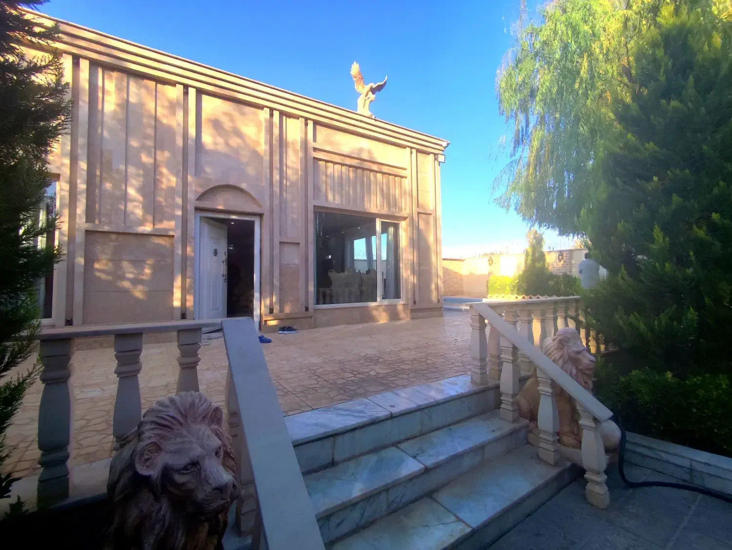 فروش فوق العاده باغ ویلا 1200 متری در قلب شهر|فروش خانه و ویلا|محمدشهر, محمدشهر|دیوار