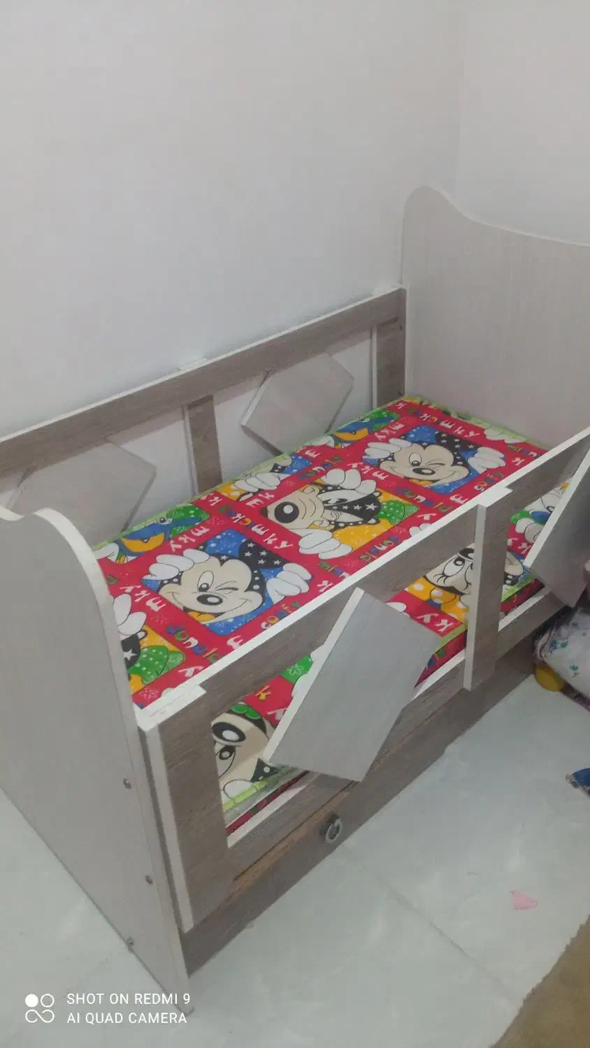 کمد وتخت|تخت و سرویس خواب|رباط‌کریم, رباط‌کریم|دیوار