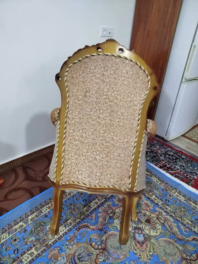 مبل ۹ نفره سالم وتمیز|مبلمان خانگی و میز عسلی|ساری, |دیوار