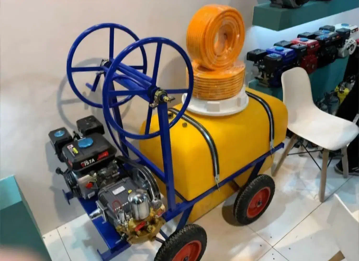 سمپاش زنبه ای فرغونی 200لیتری رویال با شلنگ جمع کن|ماشین‌آلات صنعتی|تهران, شهید رجایی|دیوار