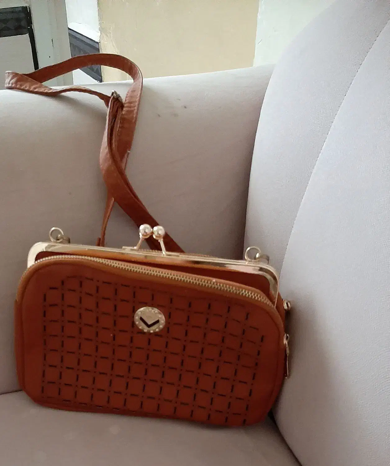 کتانی و کیف نو و در حد نو|کیف، کفش، کمربند|خرمآباد, |دیوار