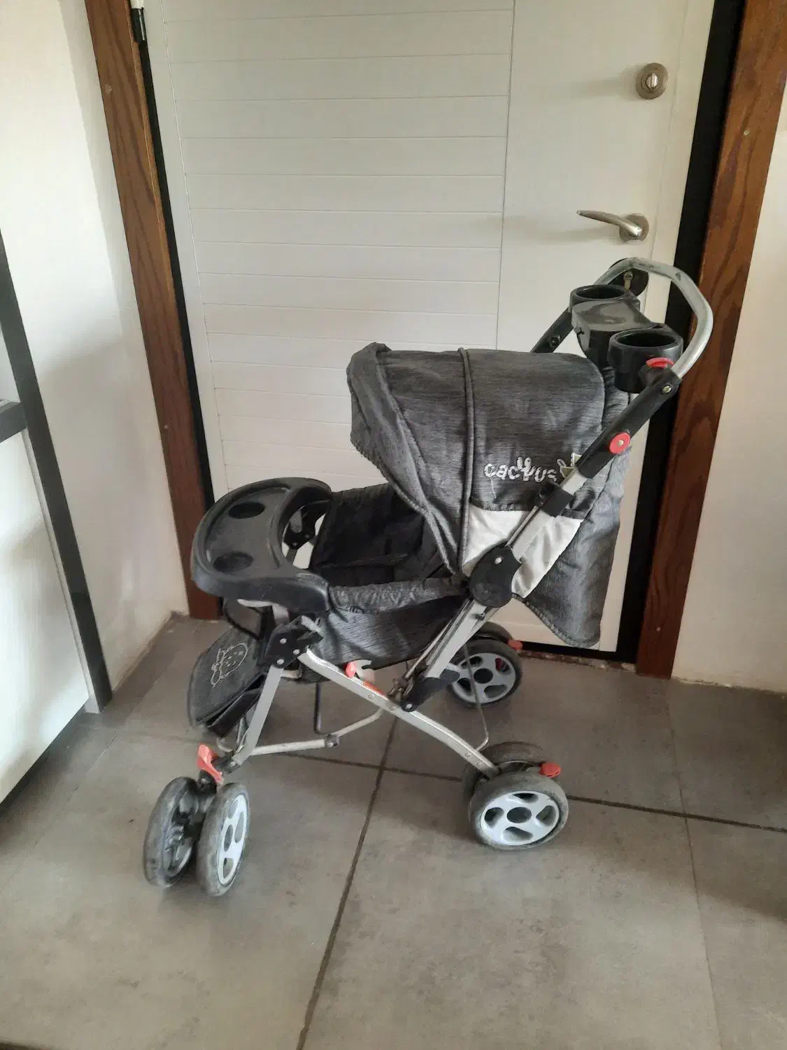 فروش کالسکه نو و تمیز کار نکرده|کالسکه و لوازم جانبی|اصفهان, بهرامآباد|دیوار