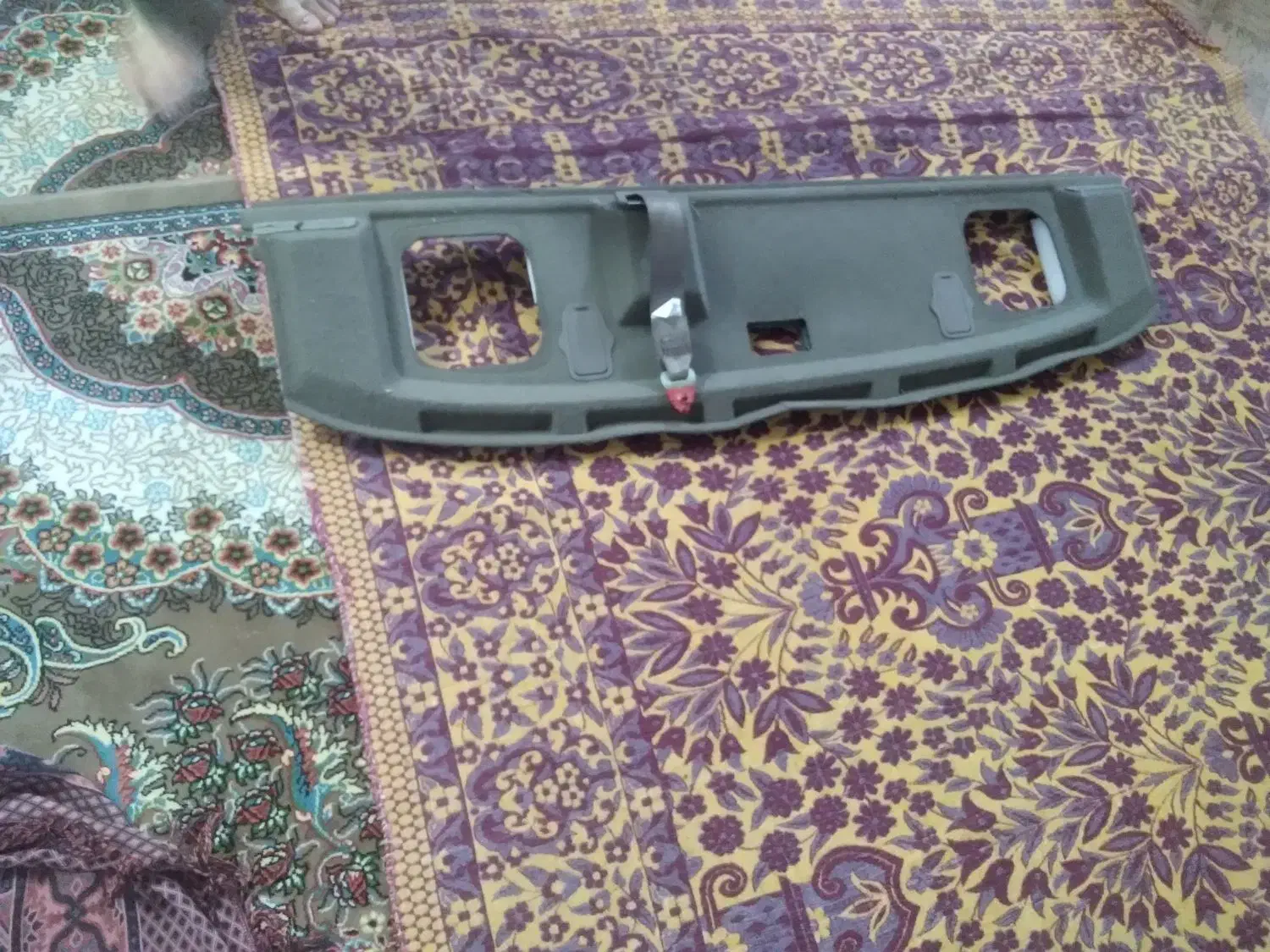 طاقچه عقب پژو پارس همراه کمربند|قطعات یدکی و لوازم جانبی|مشهد, توس (بلوار توس)|دیوار