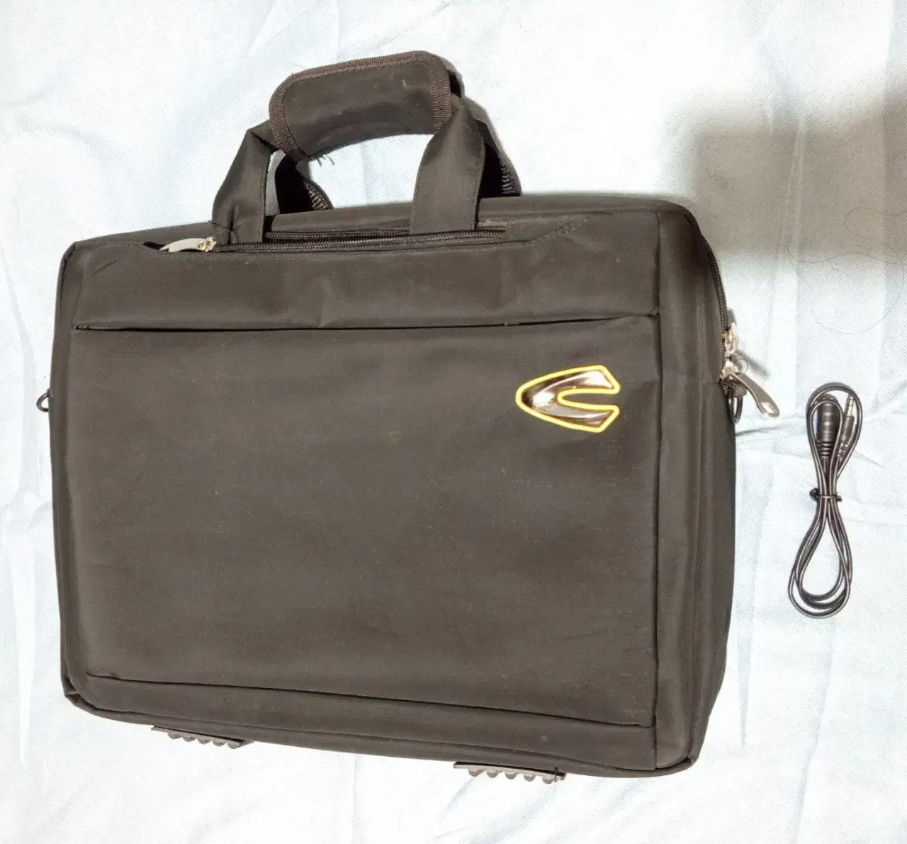 کیف لپ‌تاپ با موس‌ بی‌سیم|قطعات و لوازم جانبی رایانه|مشهد, مهدی آباد|دیوار