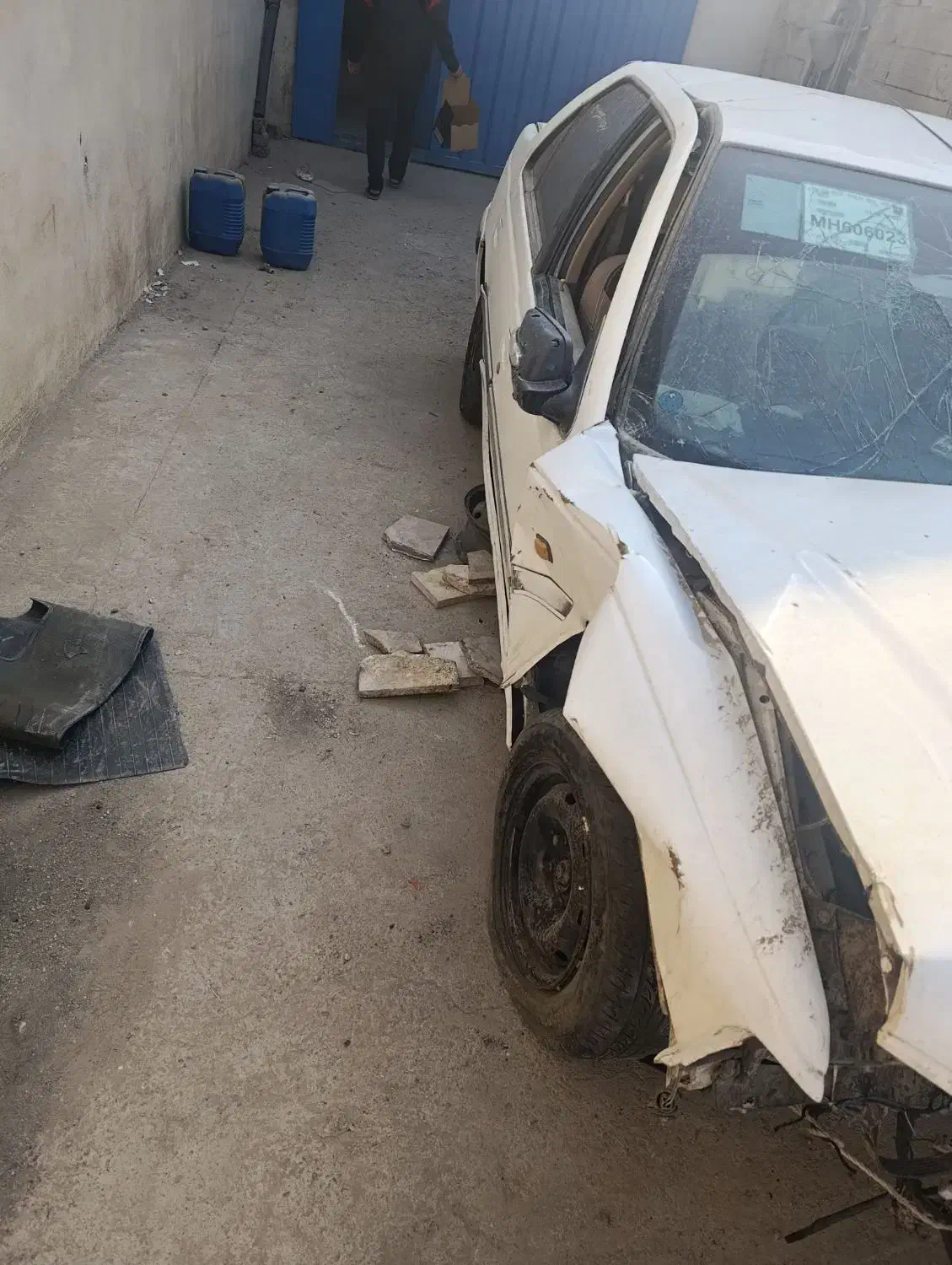 پارس مدل ۱۴۰۰ سال|خودرو سواری و وانت|قم, کوه سفید|دیوار