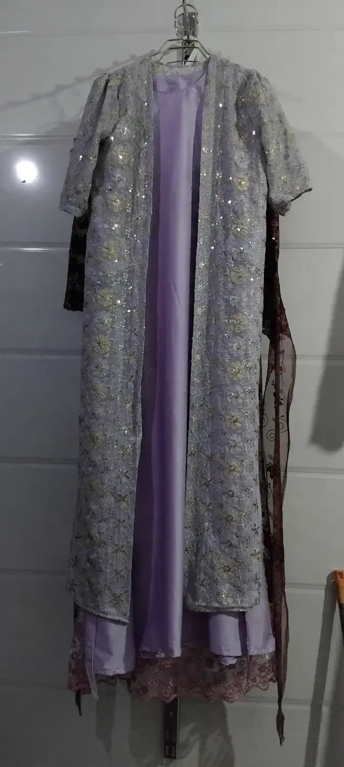 تعدادی لباس کردی و فارسی|لباس|کرمانشاه, |دیوار