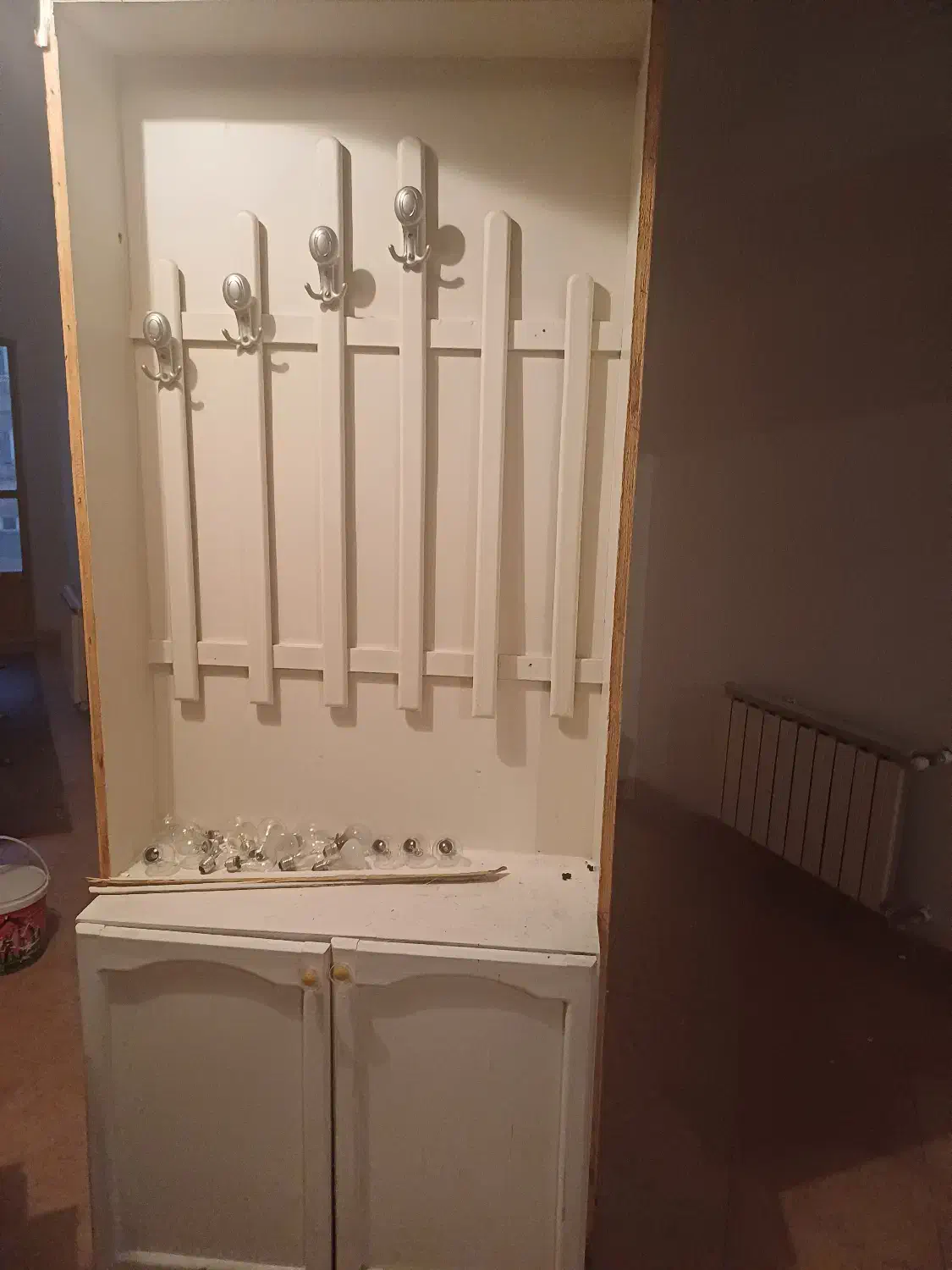 جاکفشی|جاکفشی، کمد، دراور|گرگان, |دیوار