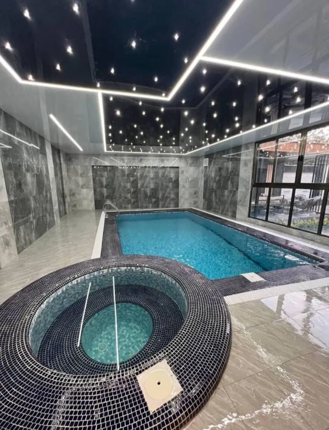 اجاره ویلا استخردار مدرن|اجارهٔ کوتاهمدت ویلا و باغ|رشت, فرودگاه سردار جنگل رشت|دیوار