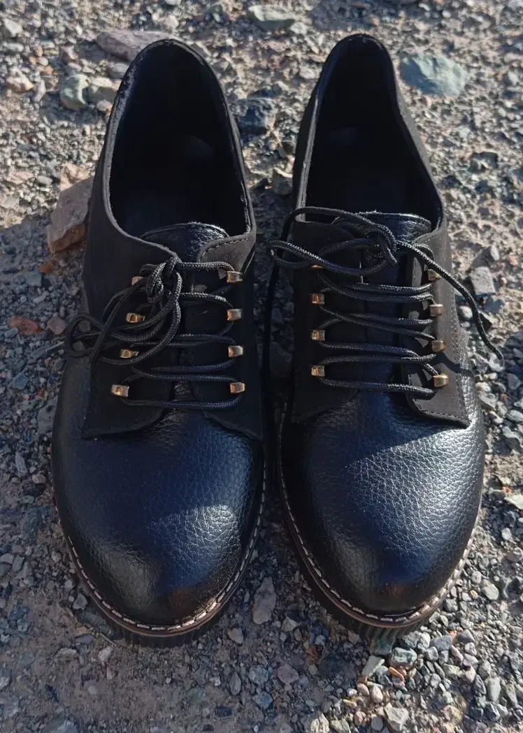 کفش|کیف، کفش، کمربند|بیرجند, |دیوار