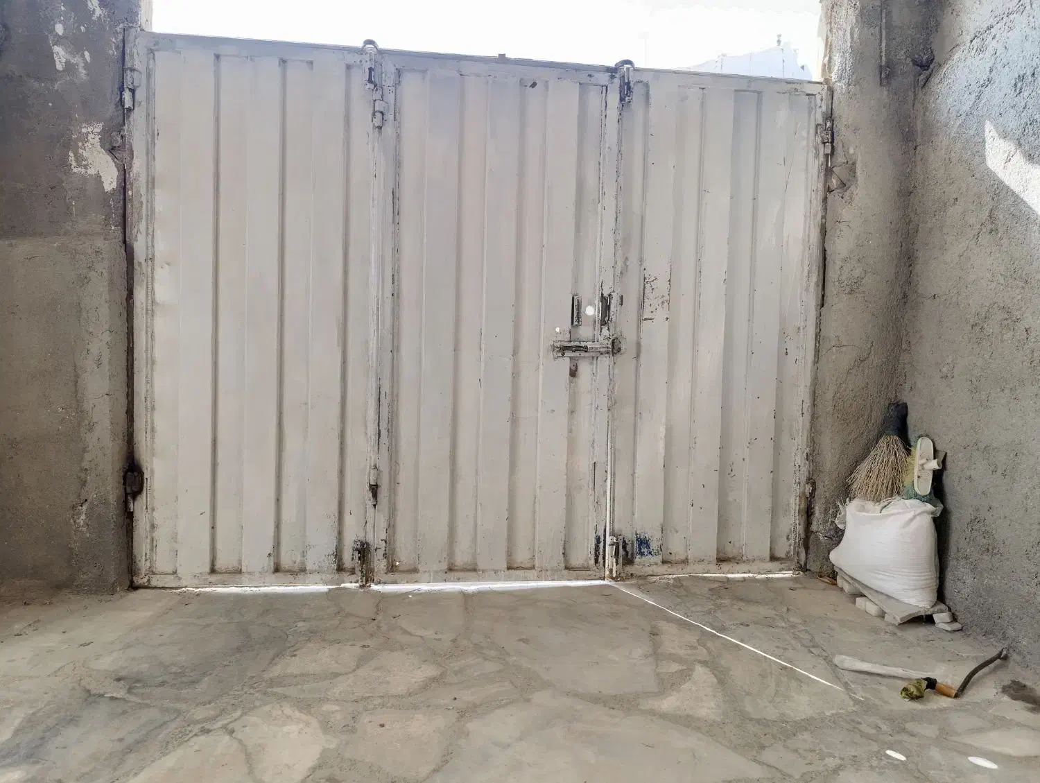 دروازه ماشین رو|مصالح و تجهیزات ساختمان|سریش آباد, |دیوار