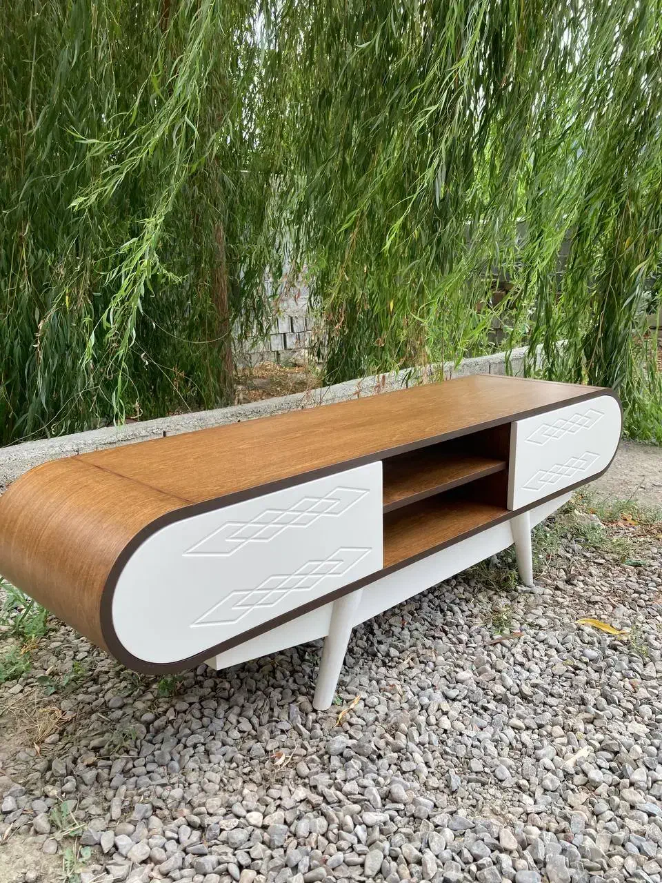 رنگ امیزی و نوسازی وسایل چوبی و ام دی افی|خدمات پیشه و مهارت|گرگان, |دیوار