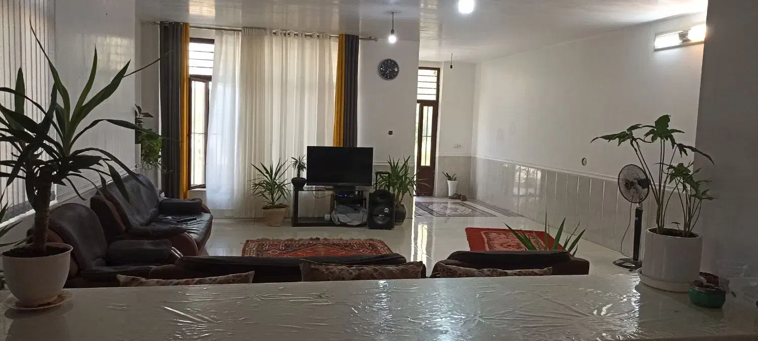 منزل مبله گلستان صدرا..|اجارهٔ کوتاه‌مدت آپارتمان و سوئیت|شیراز, باغشهر قصر سبز|دیوار