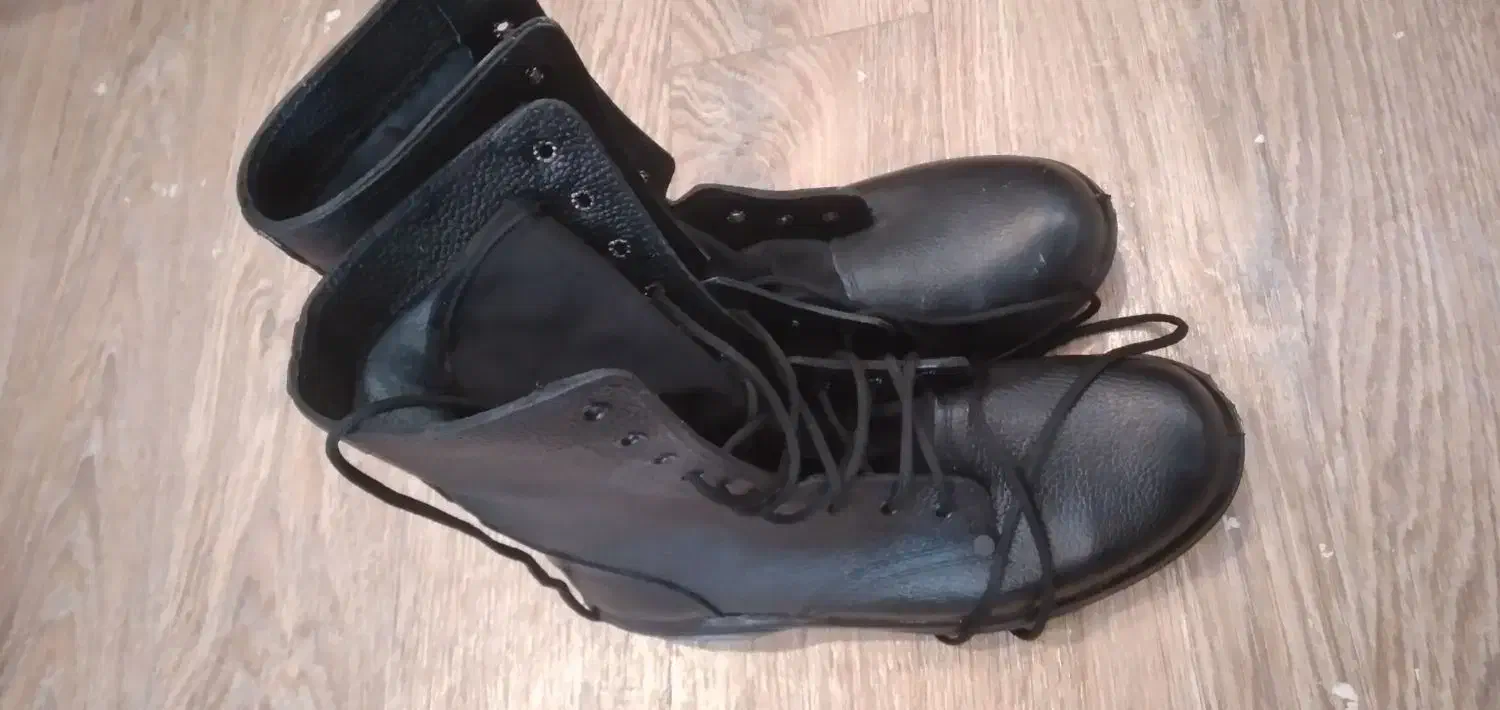 پوتین نظامی|کیف، کفش، کمربند|زابل, |دیوار