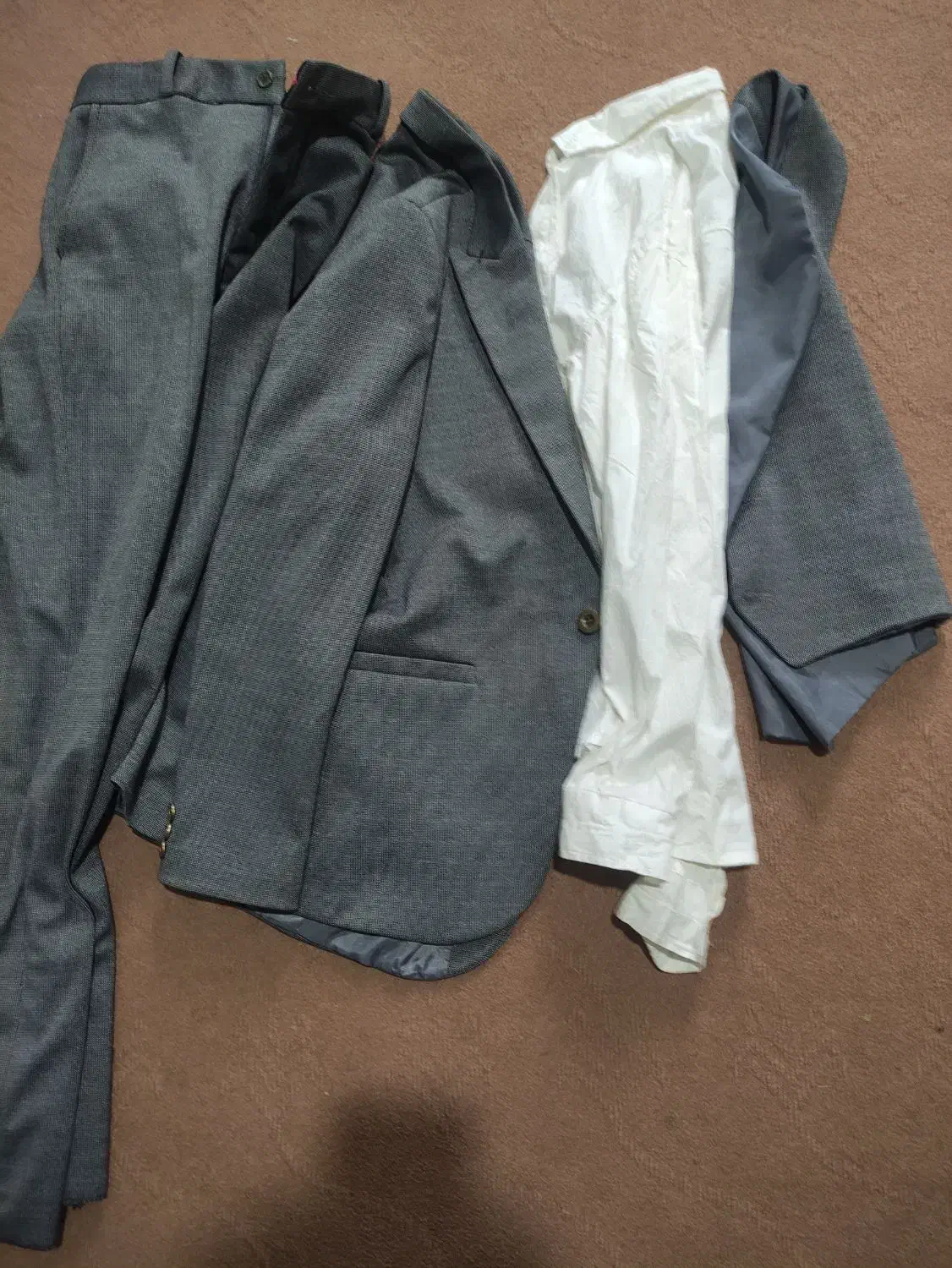 کت وشلوار|لباس|دهدشت, |دیوار