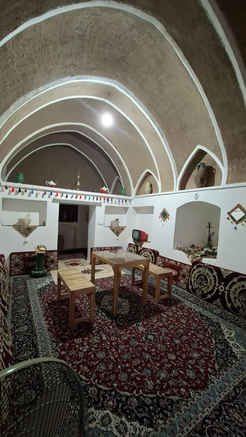 اجاره خانه سنتی دربست|اجارهٔ کوتاهمدت ویلا و باغ|کاشان, خزاق|دیوار