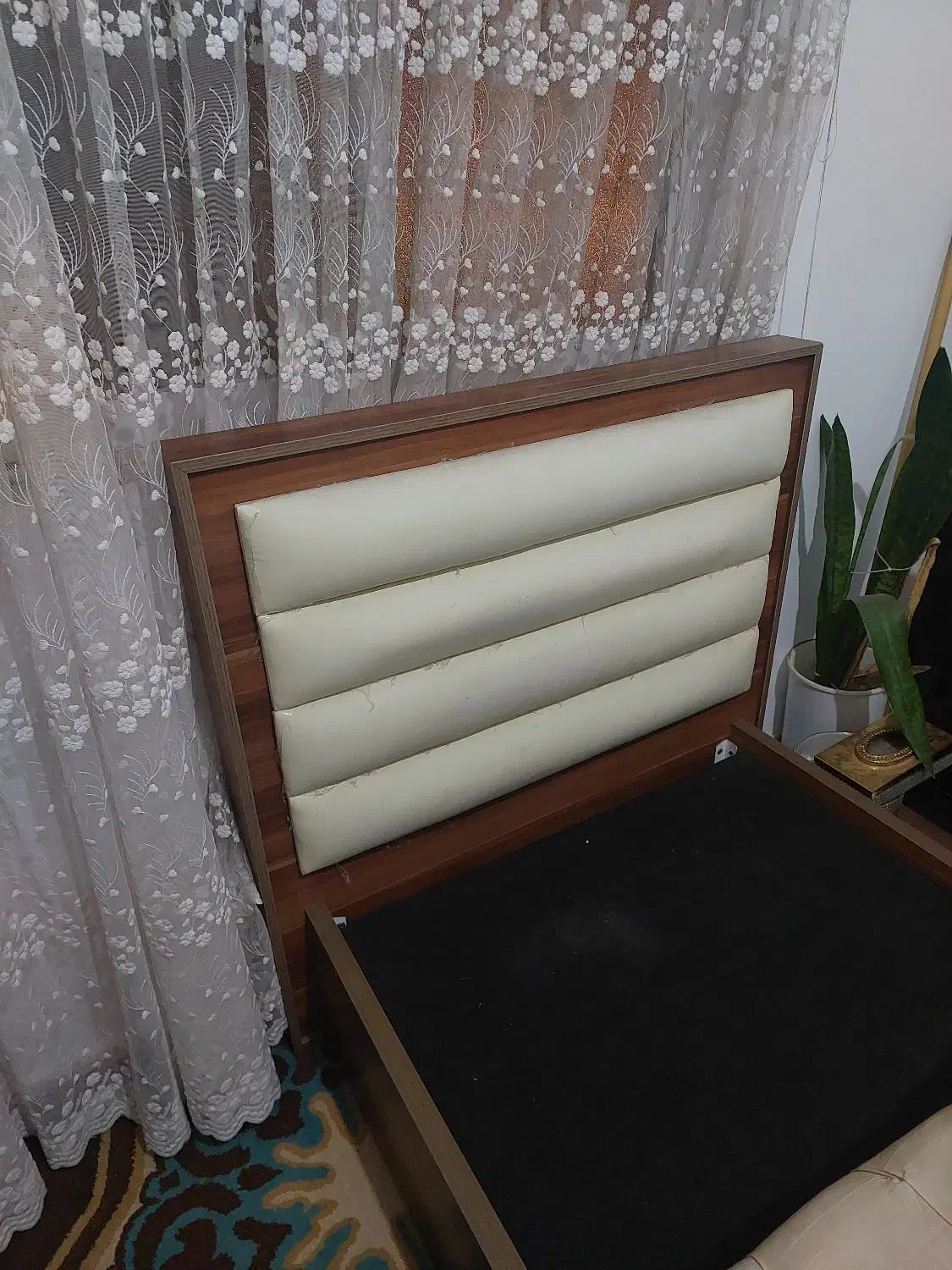 تخت و کمد|جاکفشی، کمد، دراور|گرگان, |دیوار