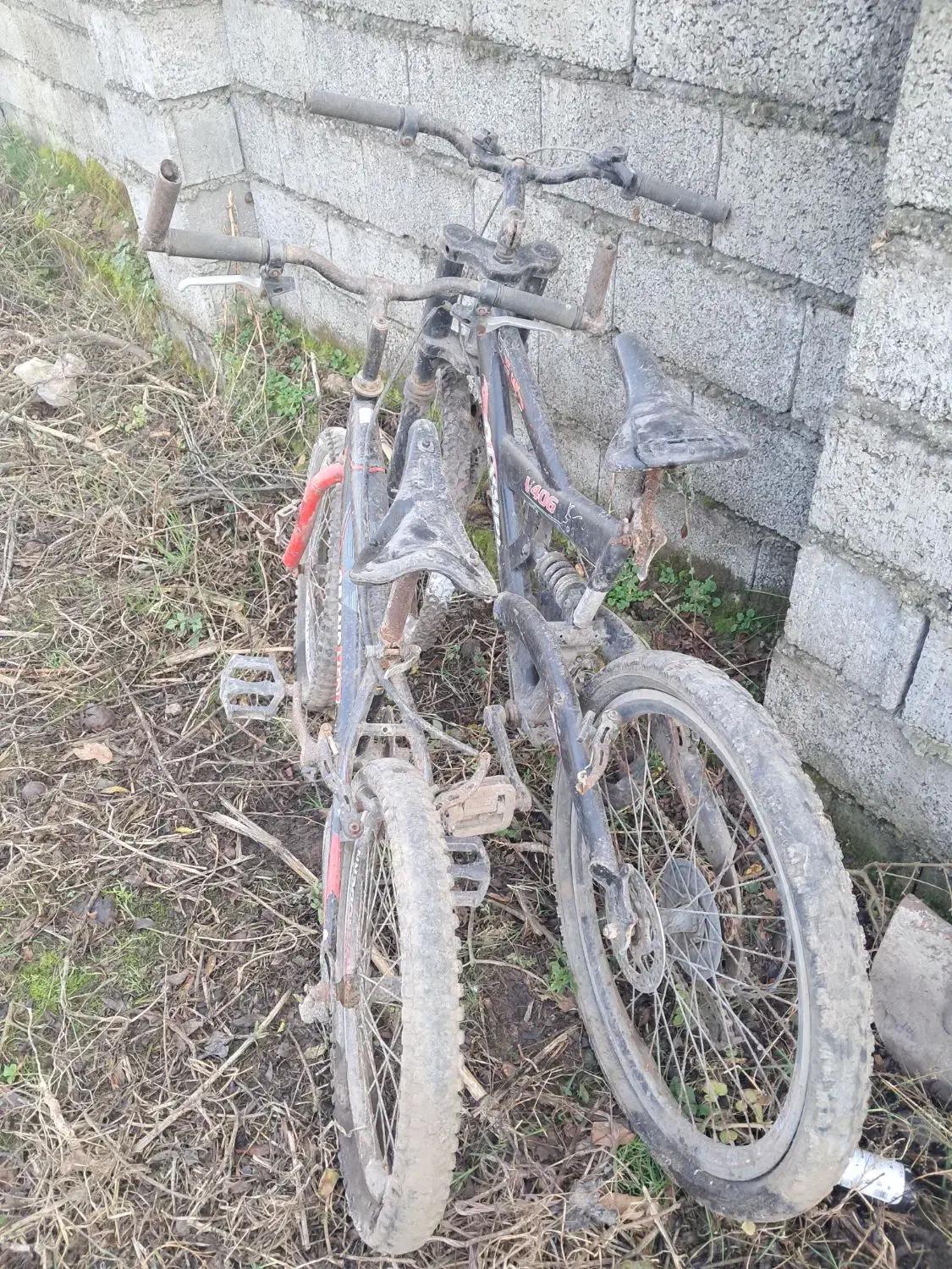 دوچرخه نیاز به تعمیر|دوچرخه، اسکیت، اسکوتر|رودبنه, |دیوار