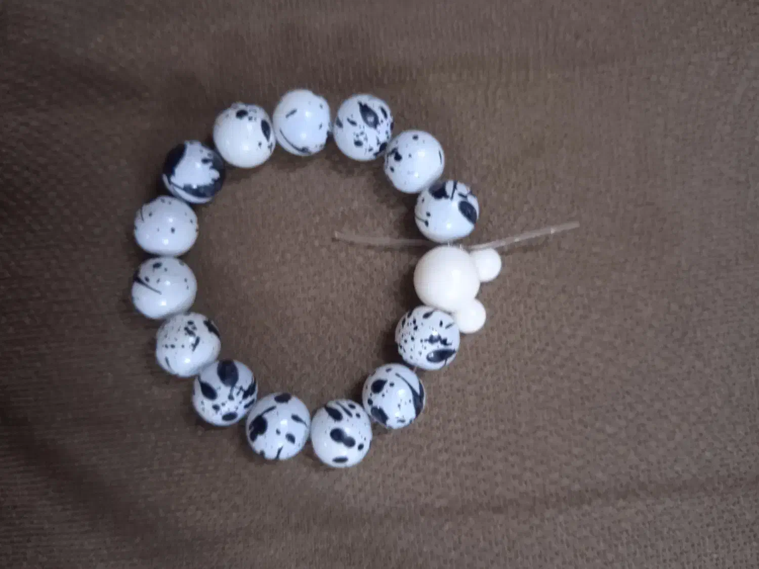 دست بند و گردنبند|بدلیجات|اصفهان, گرکان|دیوار