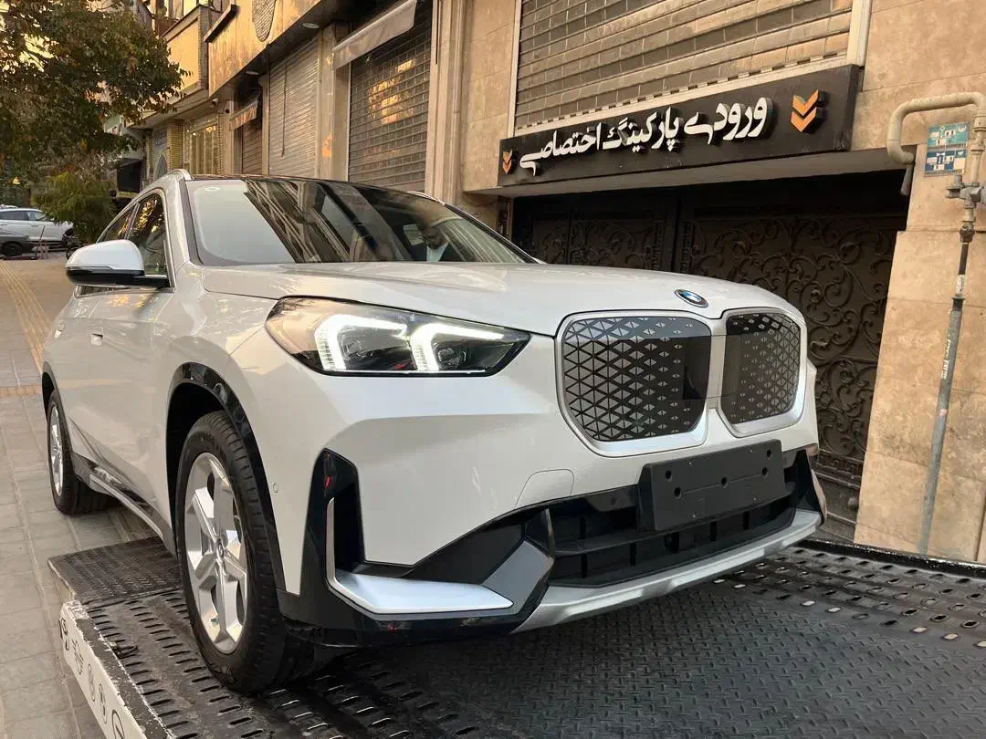 خسروانی//بی ام و iX1 مدل ۲۰۲۵|خودرو سواری و وانت|تهران, حکمت|دیوار