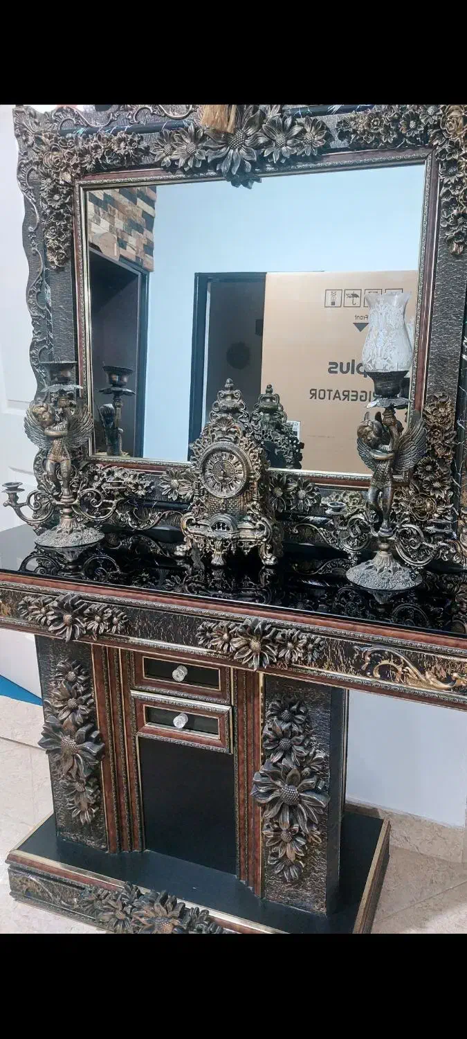 آینه و کنسول|بوفه، ویترین، کنسول|نور, |دیوار