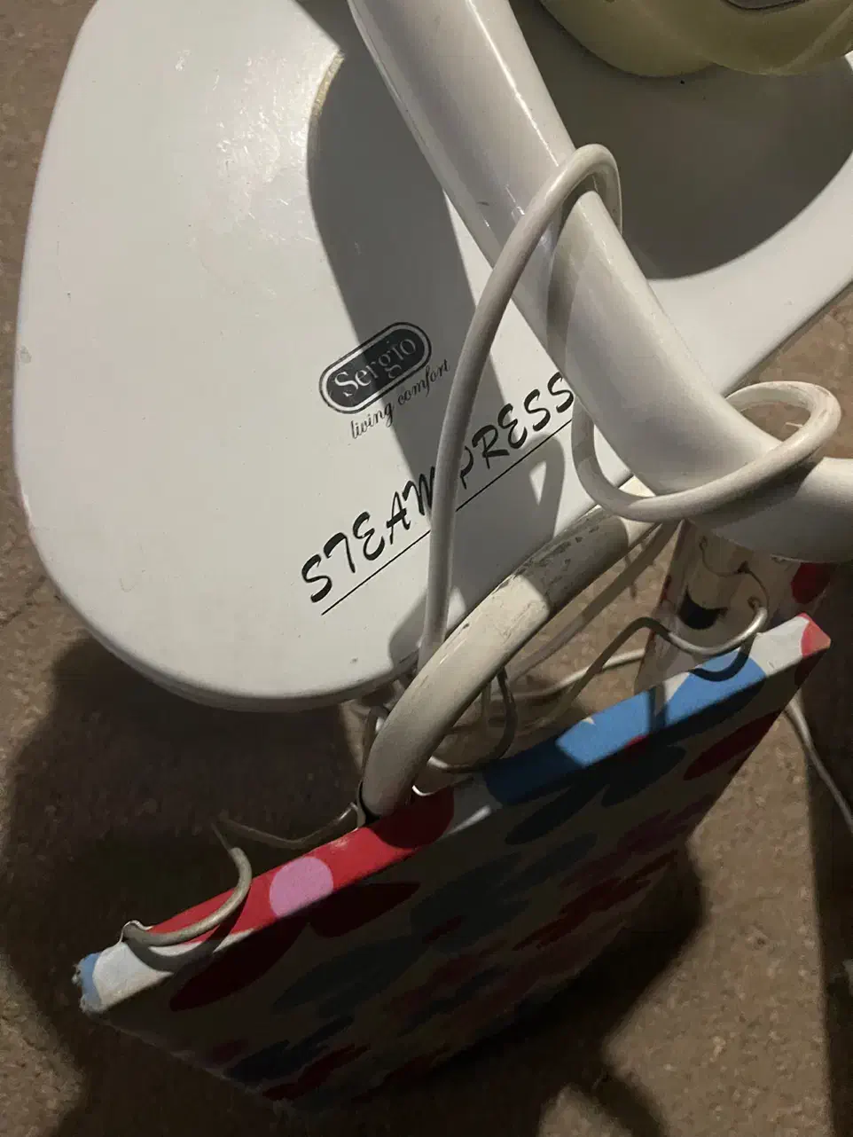 اتو بخار|اتو و لوازم اتو|فولادشهر, A1|دیوار