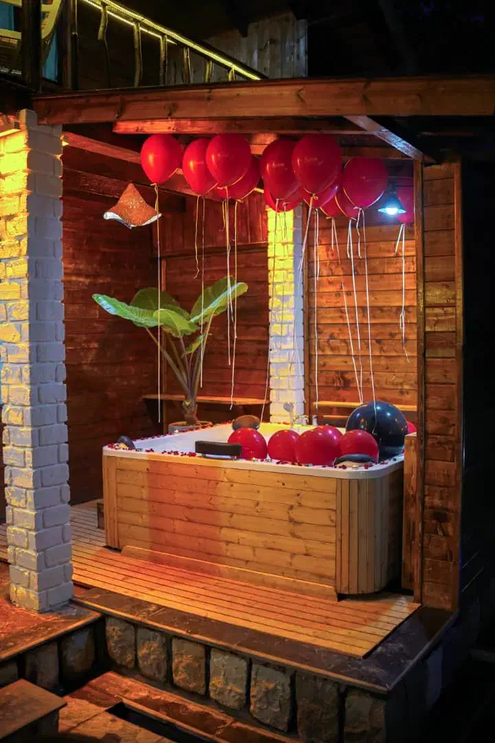 اجاره کلبه سویسی جکوزی جنگلی وسط نجگل|اجارهٔ کوتاهمدت ویلا و باغ|کلارآباد, |دیوار