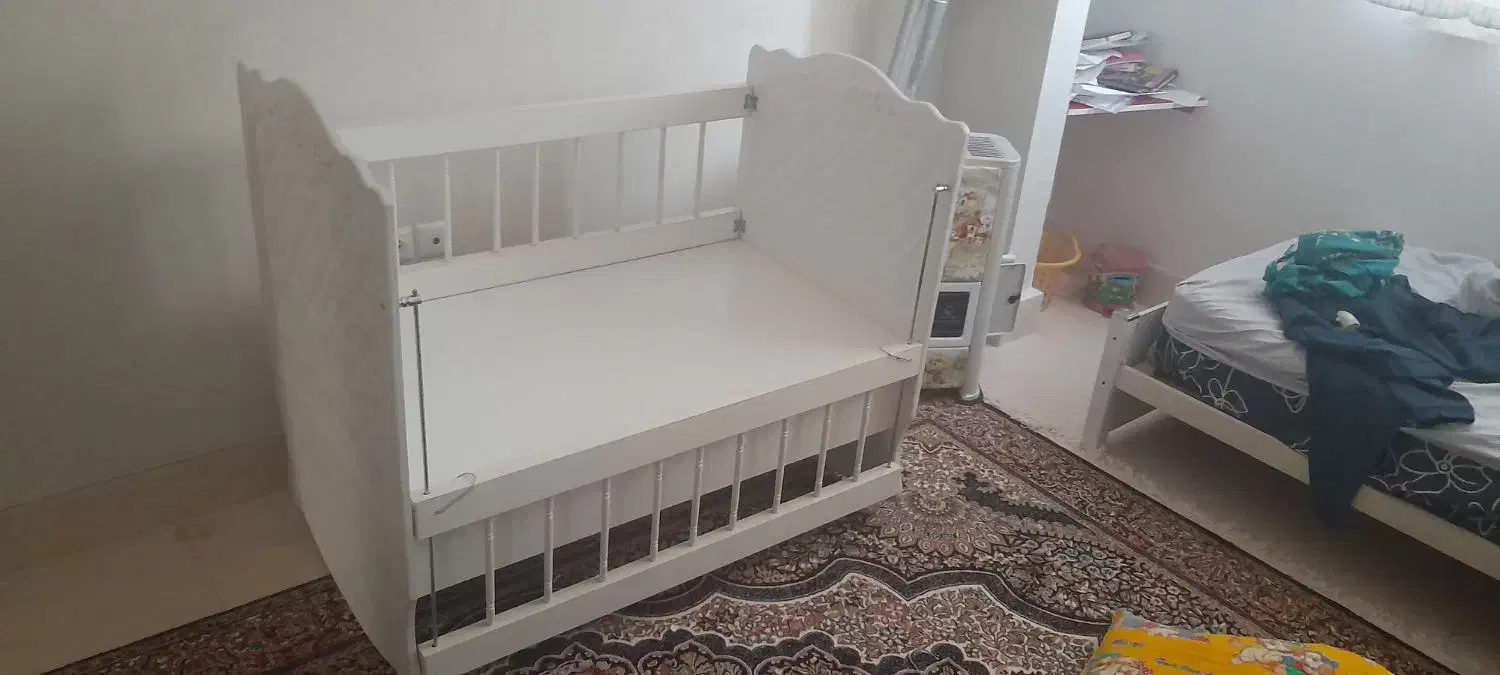 گهواره ، تخت‌خواب نوزاد، قیمت ۲۲۰۰|تخت و سرویس خواب|سبزوار, همت|دیوار