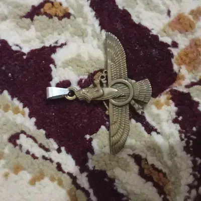 گردنبند و انگشتر|بدلیجات|شوط, |دیوار