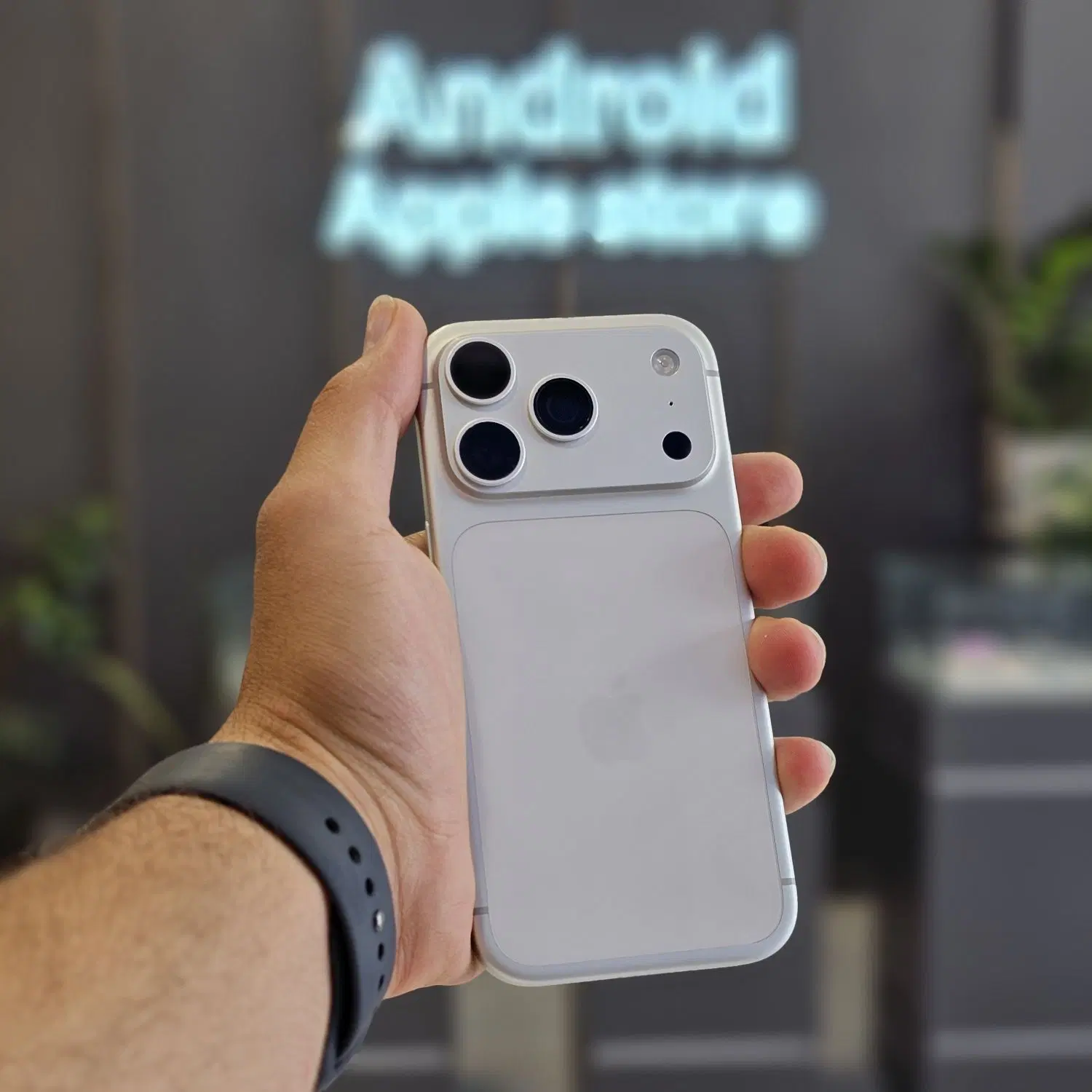iphone 17 Pro باریجستری اندروید اپل استور|موبایل|شیراز, خلیلی|دیوار