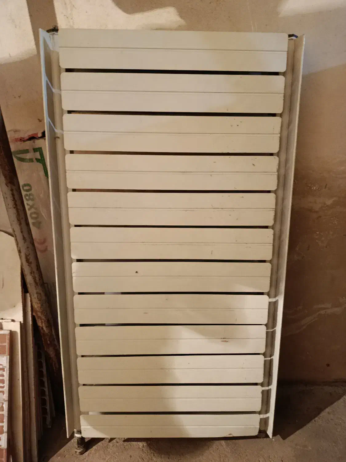 رادیاتور شوفاژ در حد نو|آبگرمکن، پکیج، شوفاژ|قائم‌شهر, |دیوار