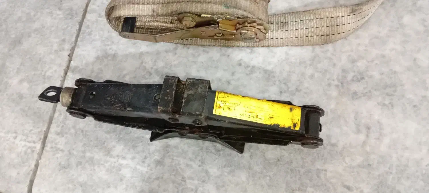 جک ماشین وتسمه بستن بار|قطعات یدکی و لوازم جانبی|رباط‌کریم, الارد|دیوار