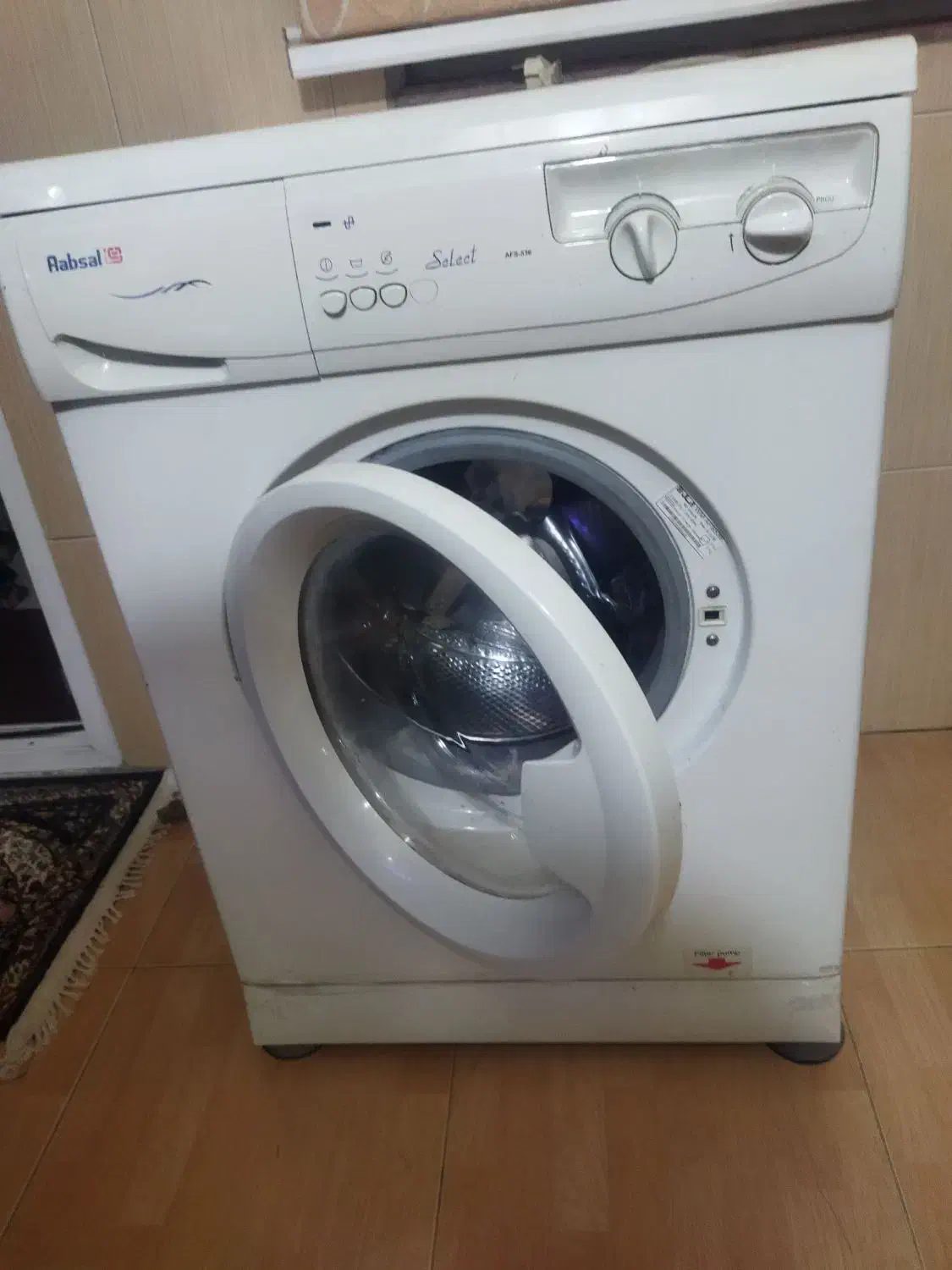 لباسشویی ۸کیلو کارکرده کاملا سالم|ماشین لباسشویی و خشک‌کن لباس|باقرشهر, |دیوار