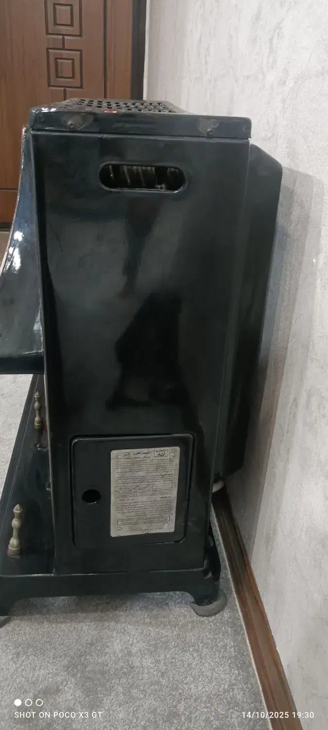 بخاری دودکش دار.بسیار تمیز بدون خرابی|بخاری، هیتر، شومینه|اهواز, رسالت|دیوار