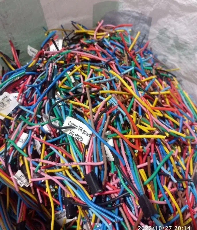 خریدار انواع کتاب باطله و کاغذ|خدمات پیشه و مهارت|ایلام, |دیوار