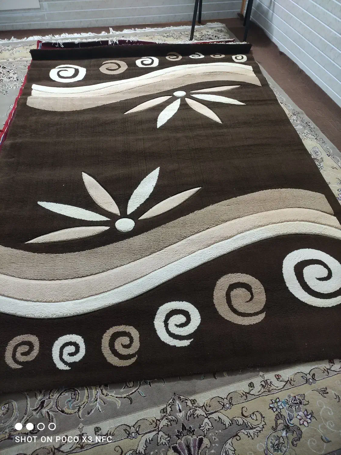 دو عدد قالی شش متری ویک گلیم شش متری|فرش|مزرعه کتول, |دیوار