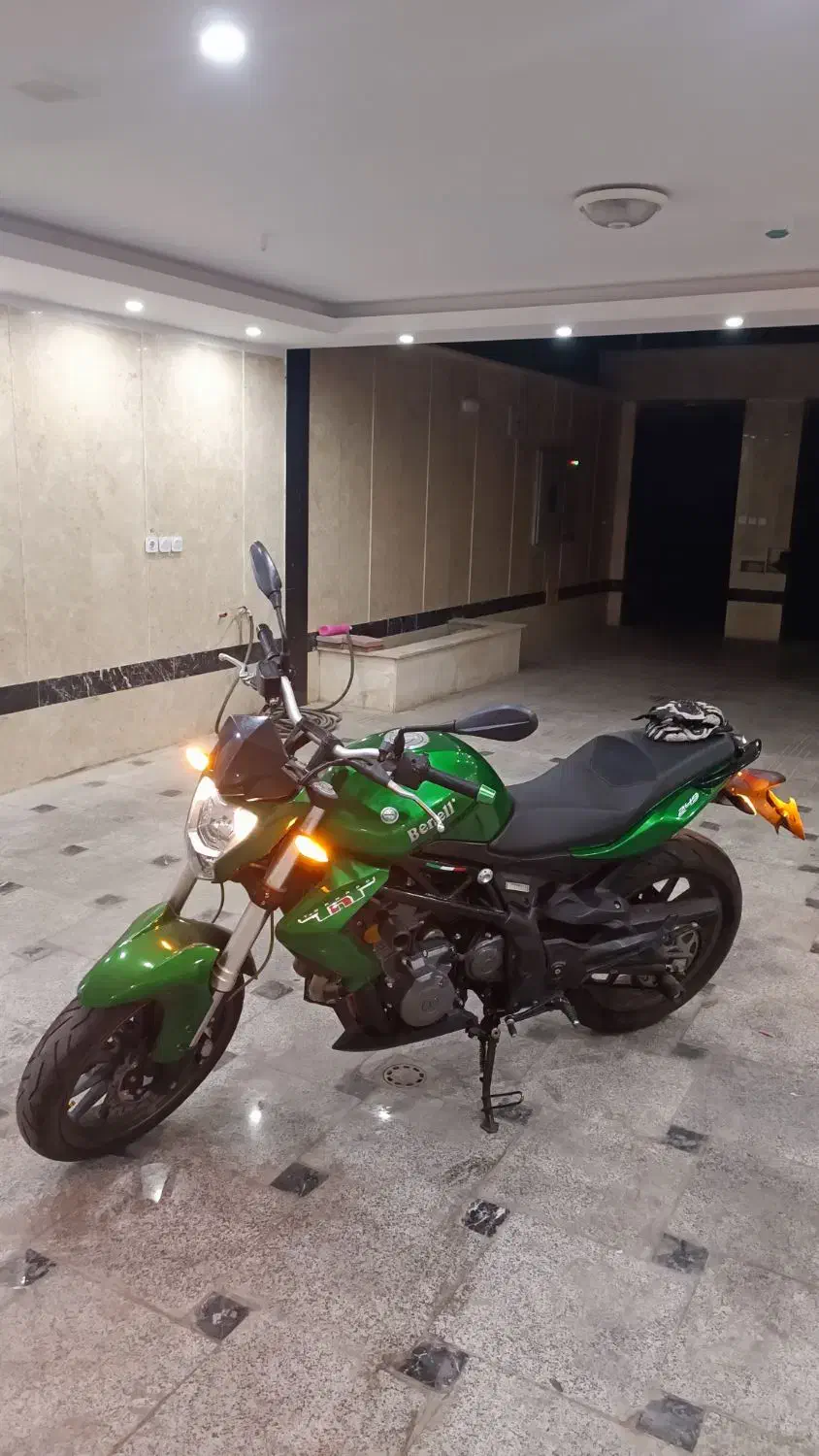 موتور بنلی ۲۵۰ دو سیلندر|موتورسیکلت|تهران, استخر|دیوار