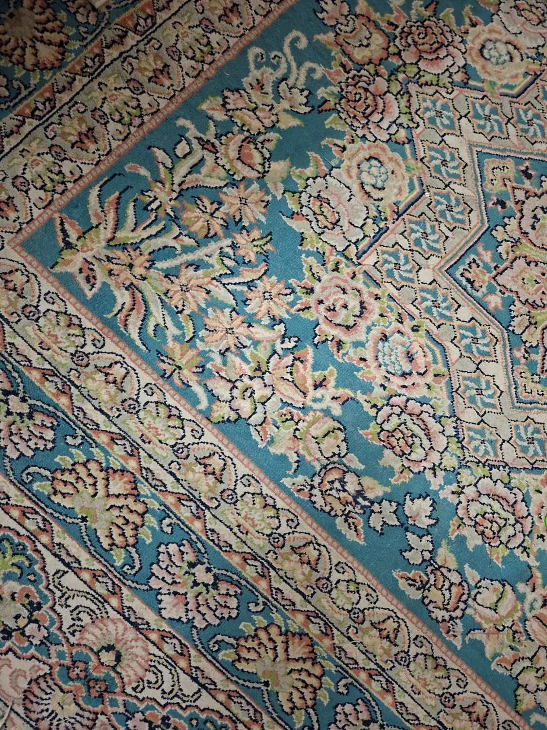 فرش قالیچه ابریشم ۱/۵۰ در ۲/۲۵|فرش|مشهد, زمرد|دیوار