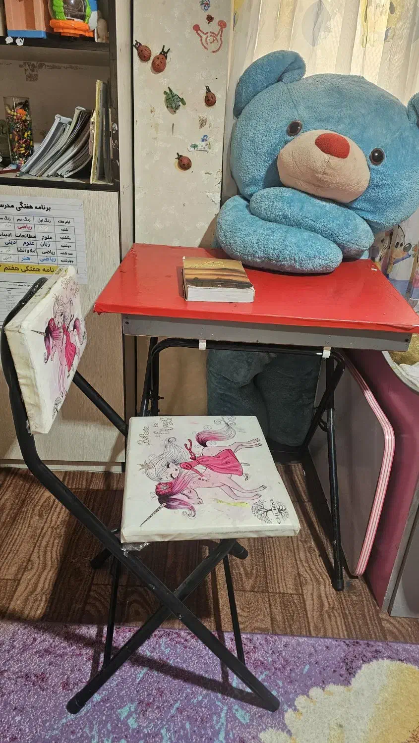 میز تحریر|میز تحریر و کامپیوتر|فردیس, دهکده|دیوار